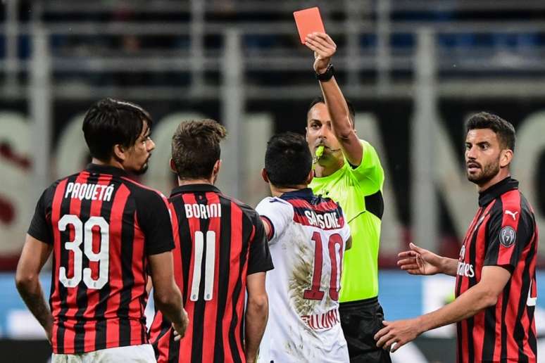 Milan está fora da Liga Europa (Foto: AFP)