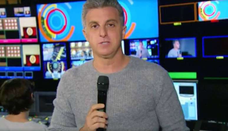 Luciano Huck fala sobre acidente do filho Benício na abertura do 'Caldeirão'