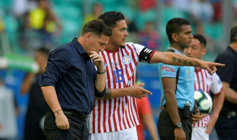 Zagueiro do Palmeiras foi o capitão do Paraguai, eliminado pelo Brasil na Copa América (RAUL ARBOLEDA/AFP)
