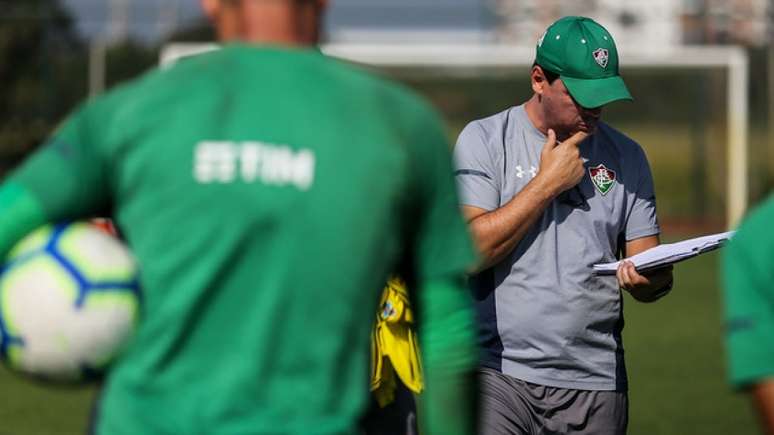 Fernando Diniz prepara o time na intertemporada (Foto: Lucas Merçon/Fluminense)