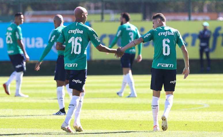 Deyverson marcou o gol dos titulares aproveitando belo passe de Diogo Barbosa (Agência Palmeiras/Divulgação)