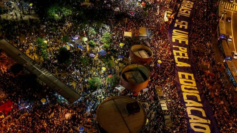 Protesto em SP em 30 de maio foi reação a contingenciamento de gastos na educação