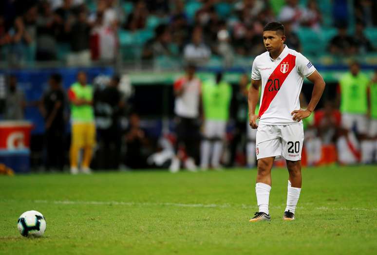 Uruguai foi incompetente para fazer um gol no Peru e acabou castigado nas penalidades