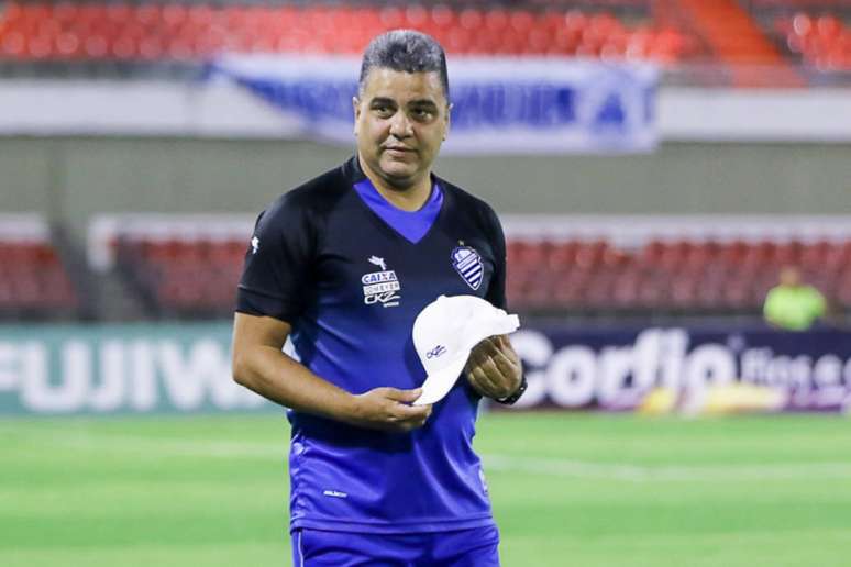 Marcelo Cabo é mais um técnico demitido (FOTO: Thiago Parmalat/RCortez/Ascom CSA)