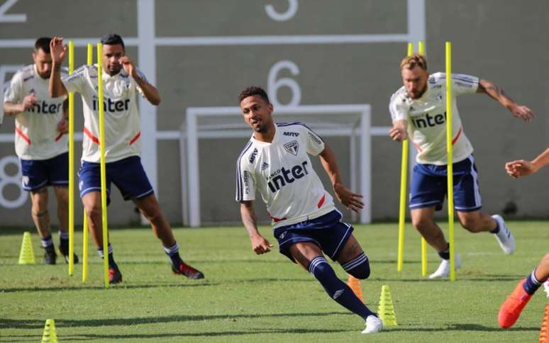 Biro-Biro vai reforçar o Botafogo (Foto: Rubens Chiri / saopaulofc.net)