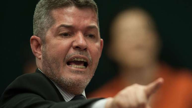 O l&iacute;der do PSL, Delegado Waldir (GO), chamou o The Intercept de 'The IntercePSOL'