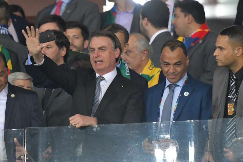 Ao lado de Cafu, Bolsonaro foi ao Mineirão assistir Brasil x Argentina, partida válida pela semifinal da Copa da América de 2019