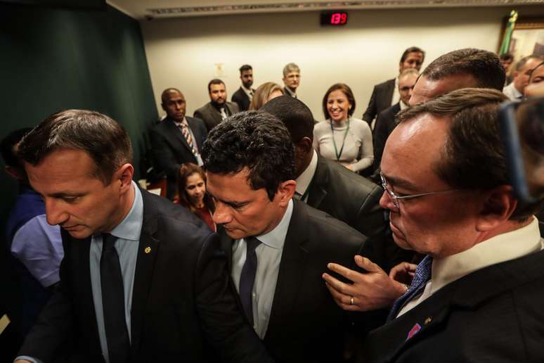 Confusão durante audiência na Comissão de Constituição e Justiça (CCJ) da Câmara dos Deputados, em Brasília, que ouve o ministro da Justiça e Segurança Pública, Sergio Moro