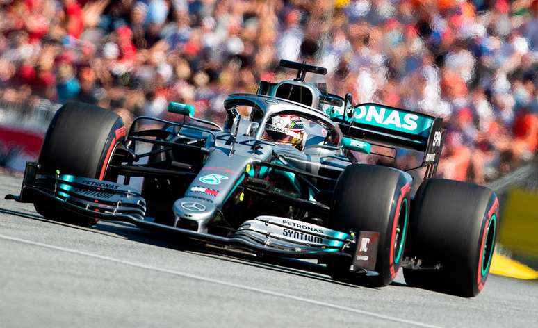Hamilton acha que os problemas da Mercedes na Áustria podem voltar a ocorrer