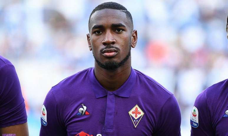 Emprestado pela Roma, Gerson defendeu a Fiorentina na última temporada europeia (Foto: Divulgação/Fiorentina)