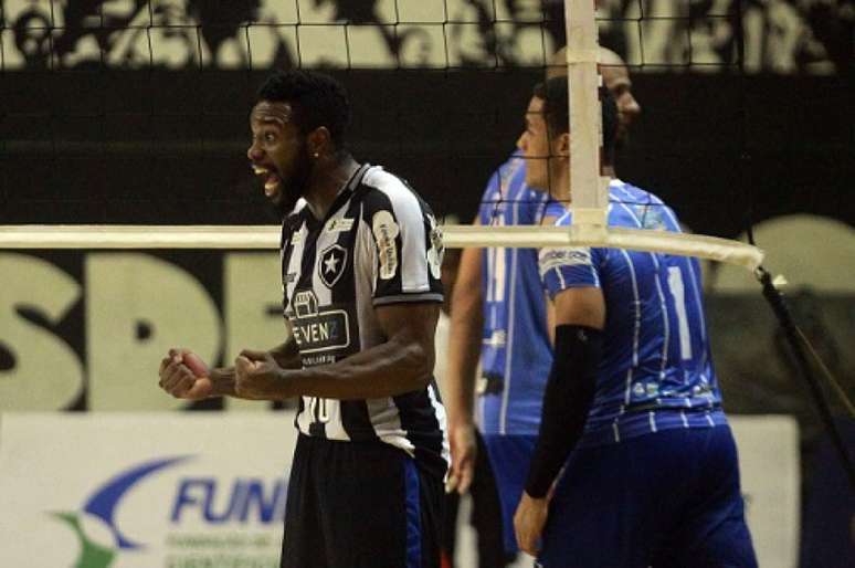 Ponteiro Robinho foi um dos destaques da última temporada (Foto: Vítor Silva/Botafogo)