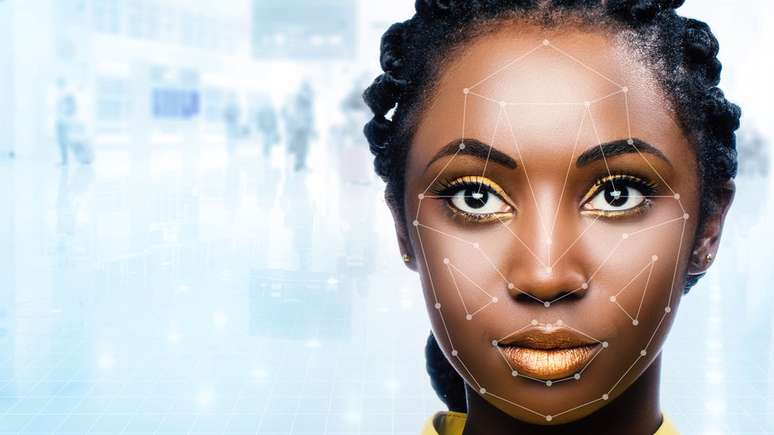 Segundo o Google, tecnologia de reconhecimento facial é menos acurada quanto mais escuro for o tom de pele dos analisados