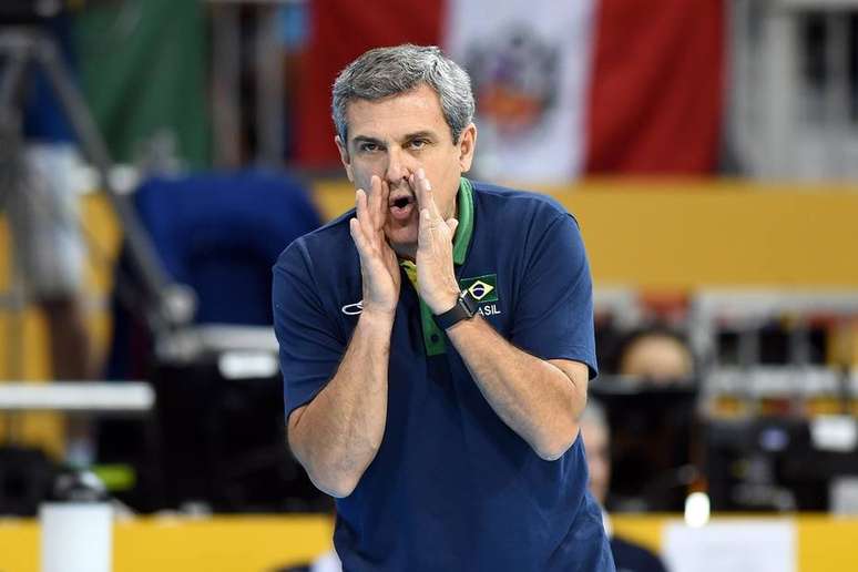 José Roberto Guimarães, técnico da seleção feminina de vôlei