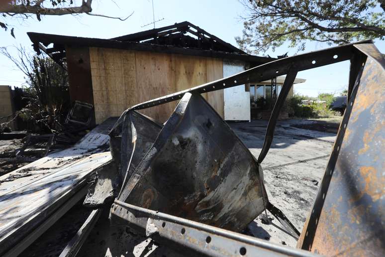 Destroços de casa em Ridgecrest que pegou fogo após terremoto no sul da Califórnia
04/07/2019
REUTERS/David McNew