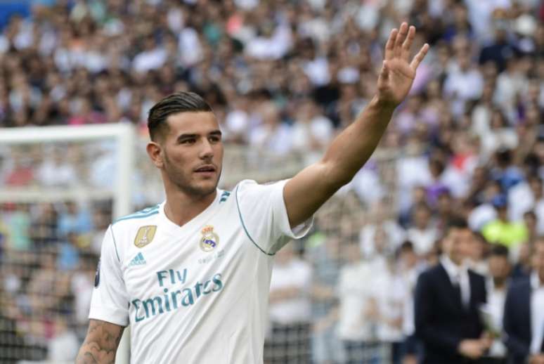Theo Hernández deixou o Real Madrid (Foto: Javier Soriano / AFP)