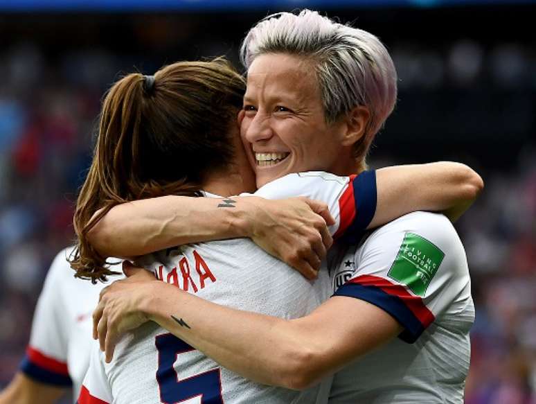 Estados Unidos e Holanda se enfrentam pela final do Mundial Feminina (Foto: AFP)
