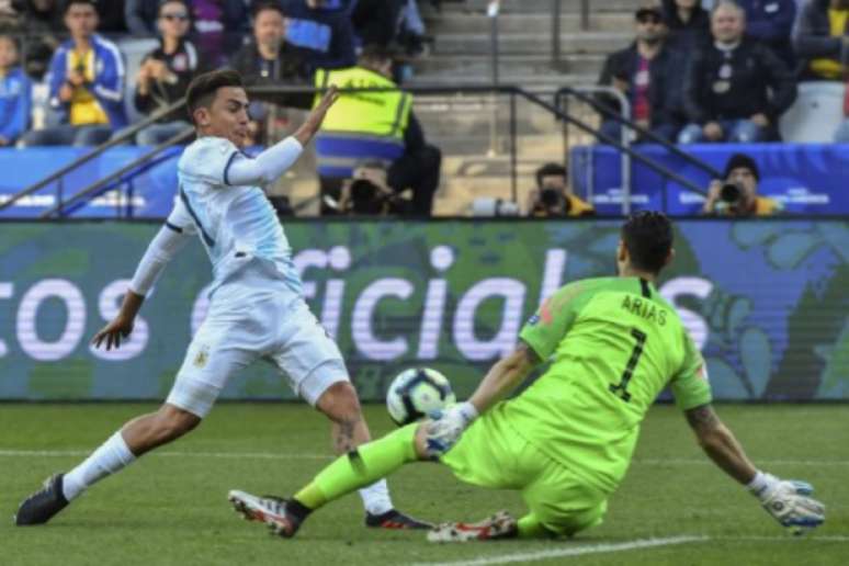 Dybala fez o segundo gol e foi eleito o melhor em campo (Foto: NELSON ALMEIDA / AFP)