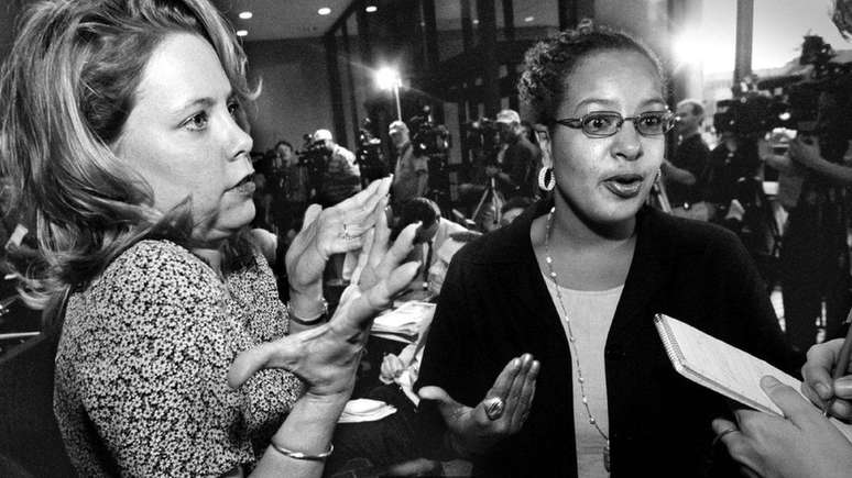 No sistema criminal dos EUA, a decis&atilde;o sobre os motivos de um r&eacute;u compete ao j&uacute;ri