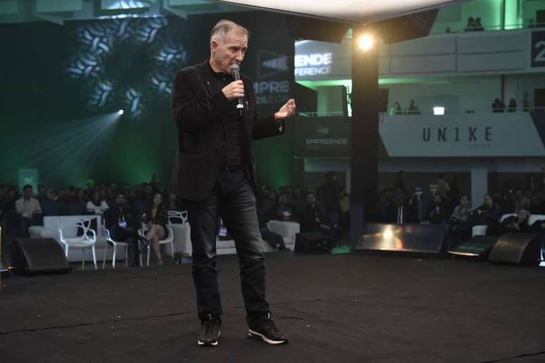 Eike Batista disse n&atilde;o ter recebido nada para palestrar no evento de empreendedorismo