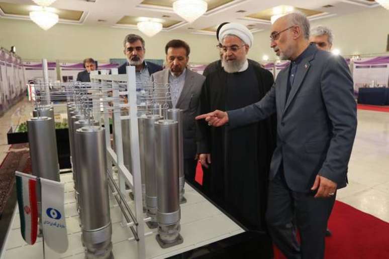Irã anuncia violação de acordo nuclear e eleva tensão com EUA