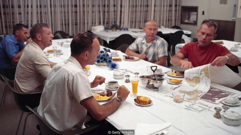 A tripulação da Apollo 11 comeu uma refeição com 'baixo teor de resíduos' antes do lançamento