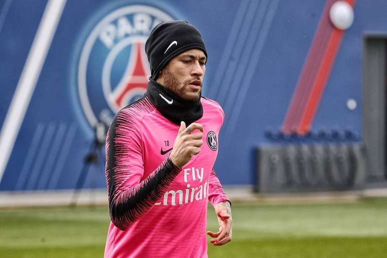 Neymar não se reapresenta no PSG e irrita a diretoria do clube francês