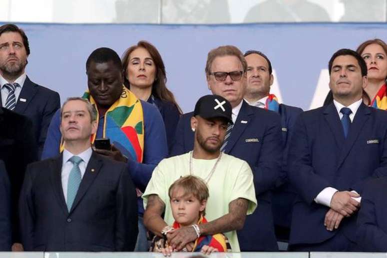 Neymar falta em reapresentação do PSG