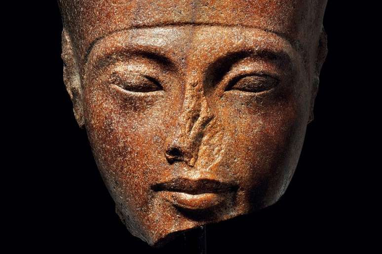 Artefato com o rosto de Tutancâmon tem 3.000 anos de idade e foi leiloado pelo equivalente a R$ 22,2 mi