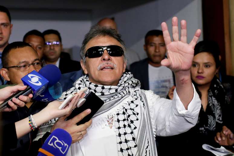 Ex-comandante das Farc Jes&uacute;s Santrich no Congresso colombiano, em Bogot&aacute;
11/06/2019
REUTERS/Andres Torres Galeano