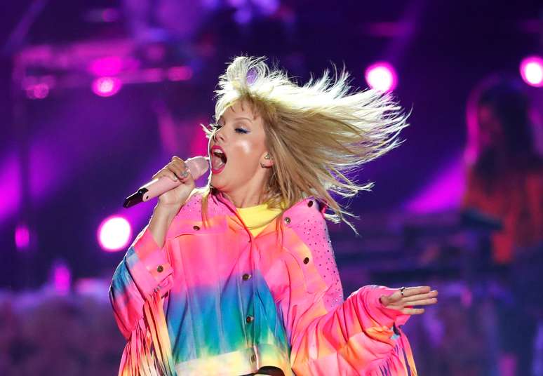 Taylor Swift se apresenta no iHeartRadio Wango Tango, em Carson, Calif&oacute;rnia 1/6/2019 REUTERS/Mario Anzuoni