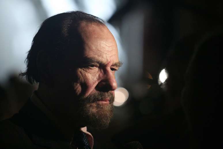 Ator Rip Torn em tapete vermelho em Nova York
13/10/2006
REUTERS/Eric Thayer