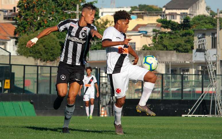 Vasco e Botafogo empataram pelo Brasileiro sub-20 (Foto: Dikran Júnior/Divulgação)