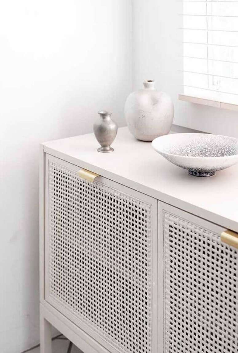 24. Invista em m&oacute;veis com acabamento rattan &ndash; Foto: Anne Sage