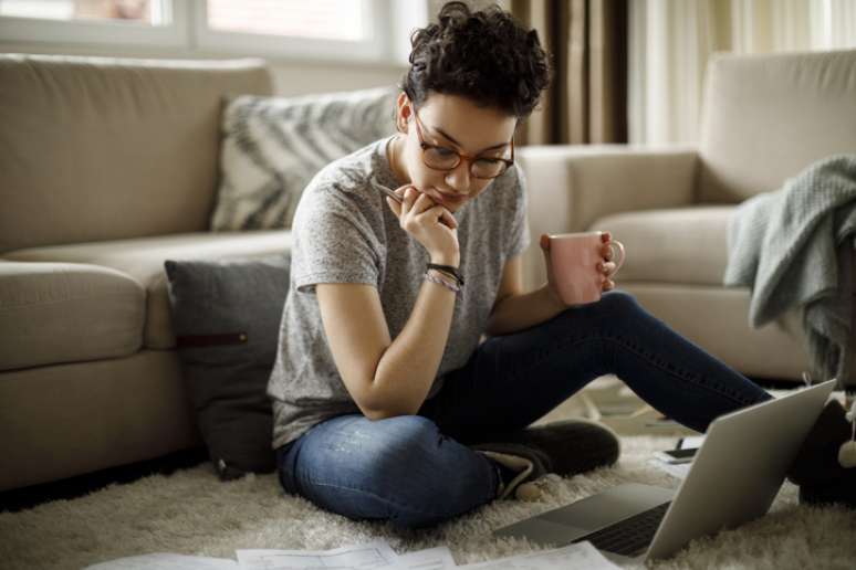 Atraia oportunidades financeiras com o ritual do tarô