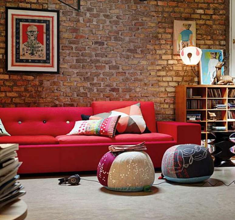 78. Sofá vermelho para sala de estar moderna – Por: Arquitetura do Imóvel Sala Nelo