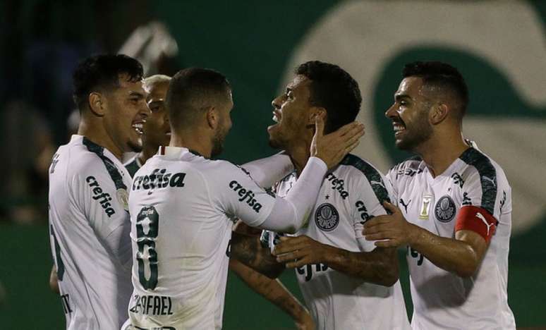 No último jogo oficial fora de casa, Palmeiras venceu a Chapecoense por 2 a 1, em Santa Catarina (Agência Palmeiras)