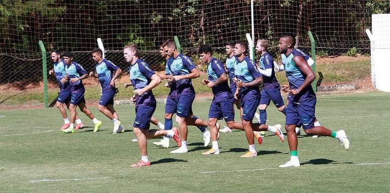 Sem Rafael Moura, que ainda está adquirindo forma física, Goiás enfrenta o Flamengo fora de casa para tentar iniciar uma boa sequência no Campeonato Brasileiro