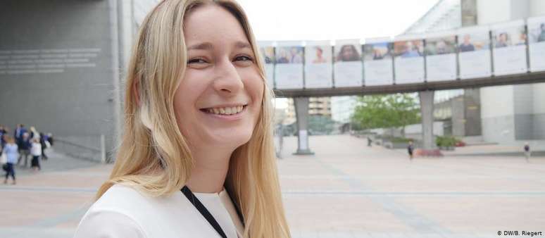 Kira Peter-Hansen fez campanha eleitoral na Dinamarca por uma "transição verde ambiciosa"