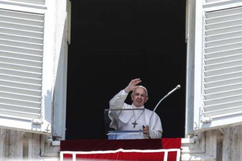 Papa Francisco celebra Angelus no Vaticano
