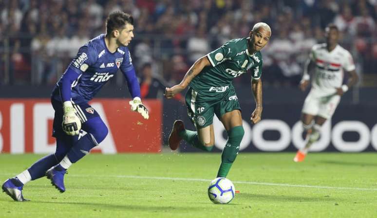 Deyverson cita pressão na defesa adversária como argumento quando não faz gol (Agência Palmeiras/Divulgação)