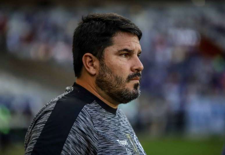 Eduardo Barroca no empate do Botafogo com o Cruzeiro neste domingo (Foto: Rafael Costa/AM Press/Lancepress!)