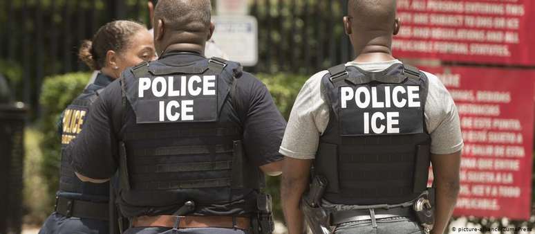 Batidas de agentes do ICE foram anunciadas para várias cidades americanas