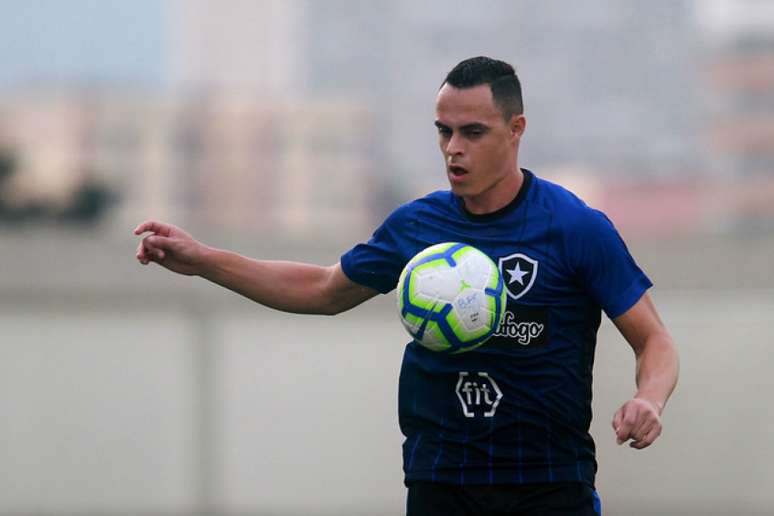 Victor Rangel estreou contra o Cruzeiro, no último domingo (Foto: Vítor Silva/Botafogo)