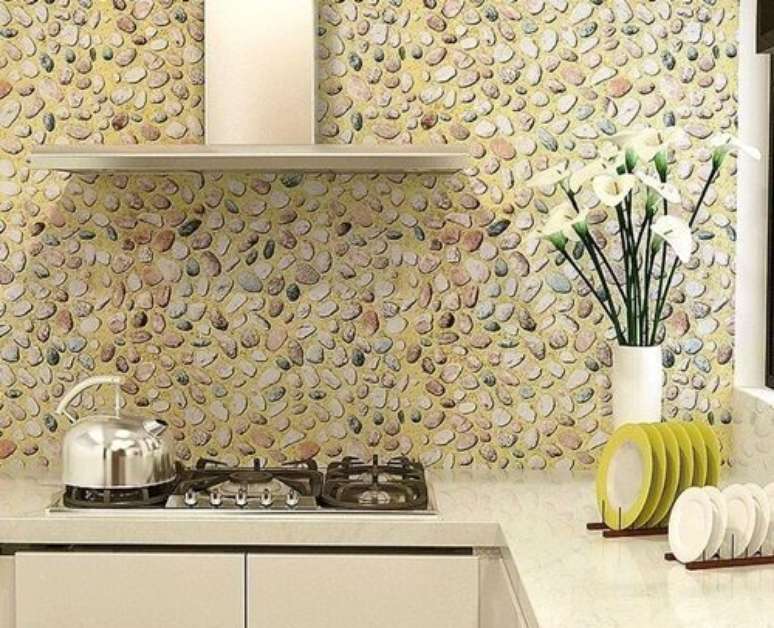 39. Muitos modelos de papel de parede imitam outros materiais. Foto: Decoração de Casa