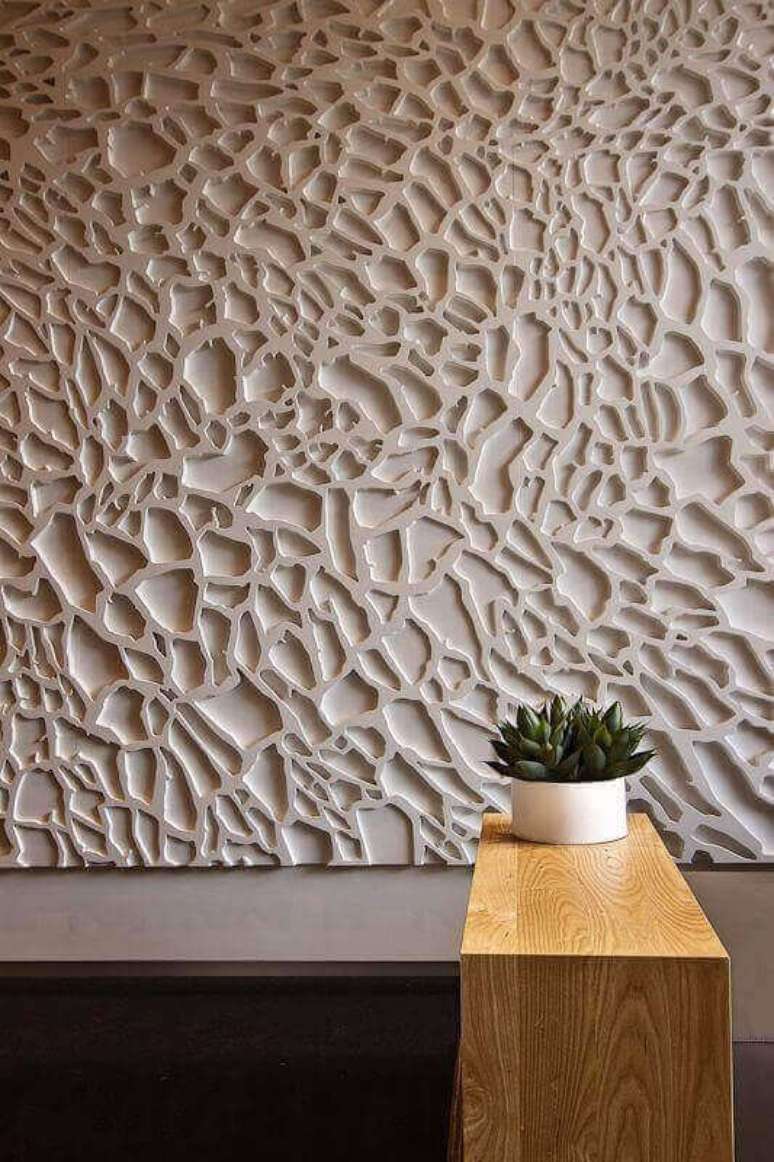 65. Muitos desenhos podem ser feitos com o papel de parede 3D. Foto: Construindo Decor