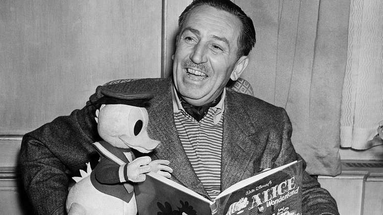 Walt Disney fundou a The Walt Disney Company com seu irmão Roy, o avô de Abigail