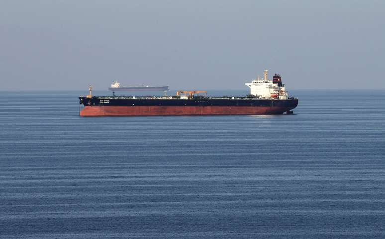 Navio-petroleiro atravessa o Estreito de Hormuz
21/12/2018
REUTERS/Hamad I Mohammed