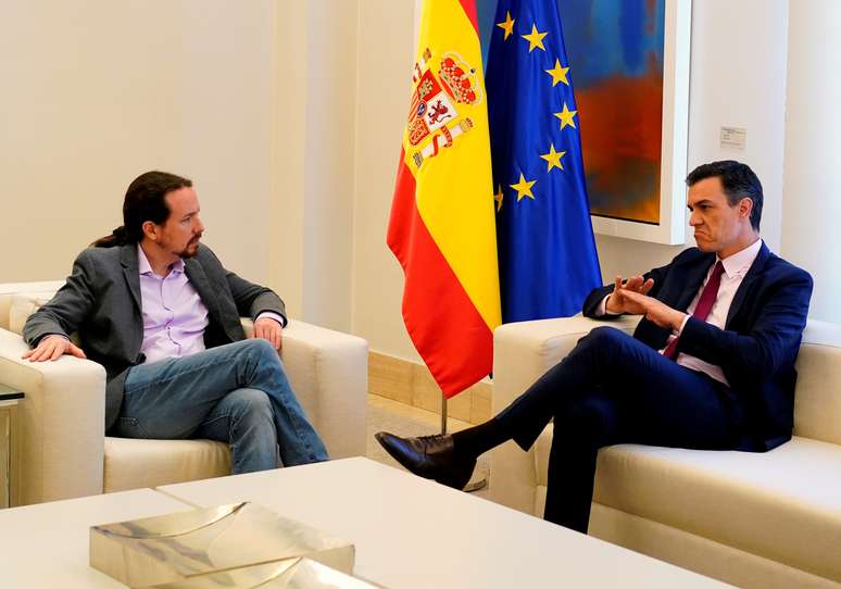Primeiro-ministro interino espanhol, Pedro Sánchez, se reúne com líder do Podemos Pablo Iglesias
07/05/2019
REUTERS/Juan Medina