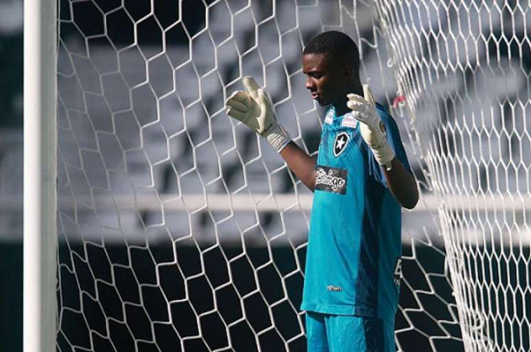 Andrew é um dos destaques da categoria de base do Glorioso (Foto: Divulgação/Botafogo)