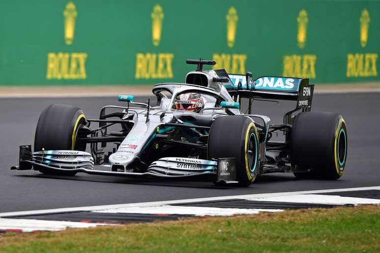 Hamilton estava a uma volta de sua parada antes do safety car em Silverstone